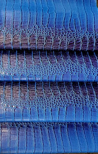 Blue Variegated Croc Roll 12 x 54 (6-9-22 discontinuing not restocking)